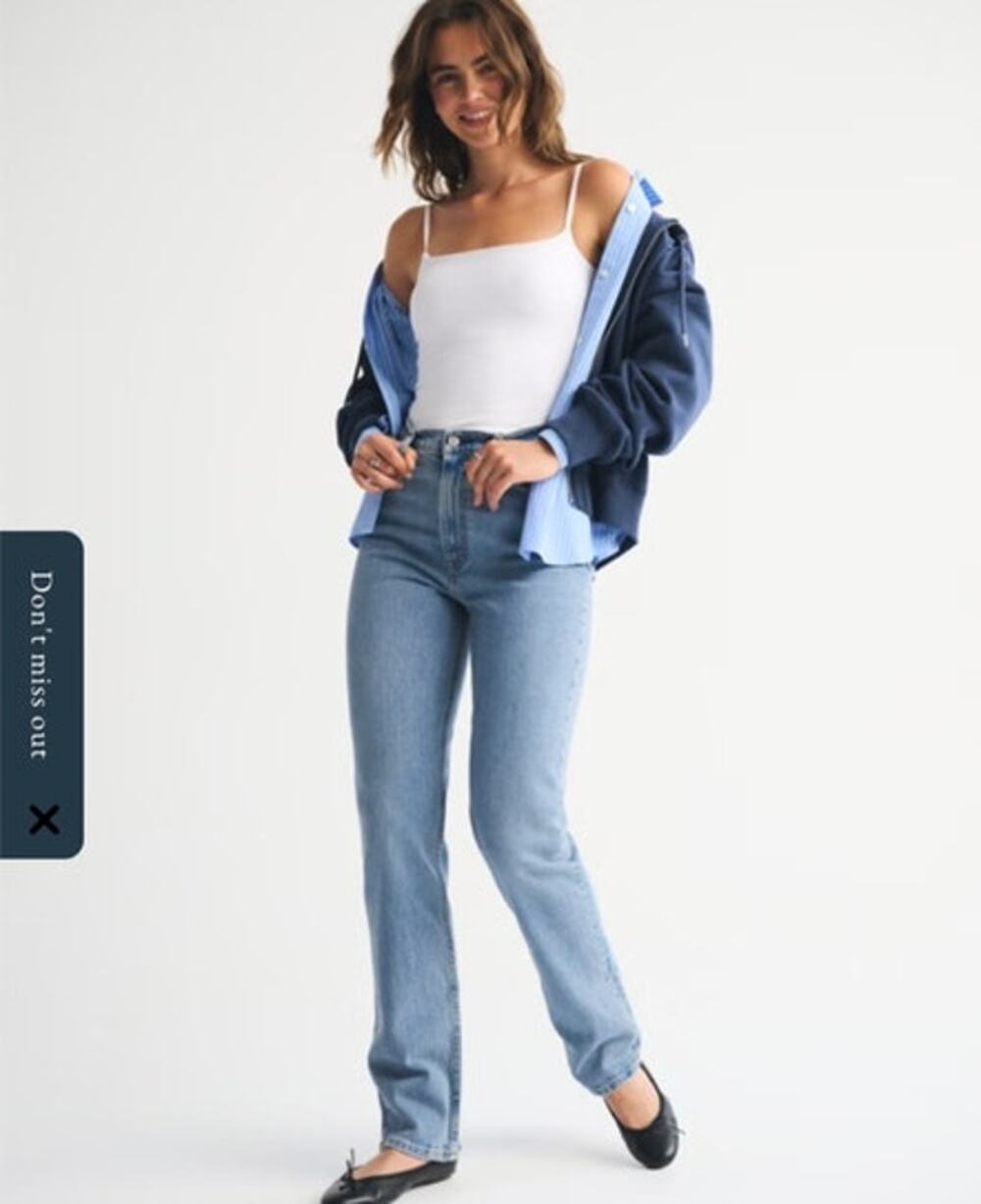 Abercrombie and Fitch Ultra High Rise 90s Straight Jean 29 R